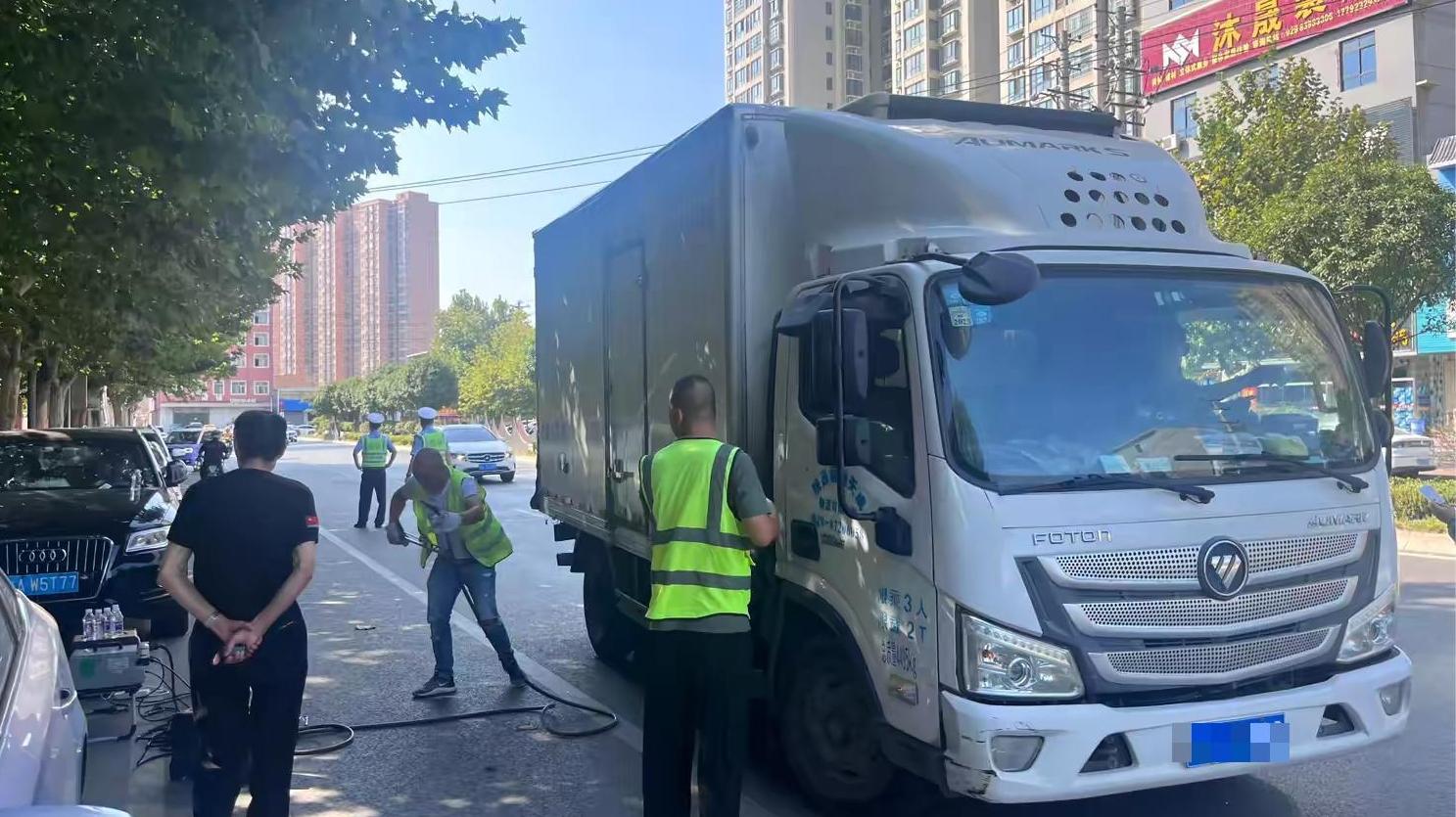 联合执法检查为改善空气质量贡献力量