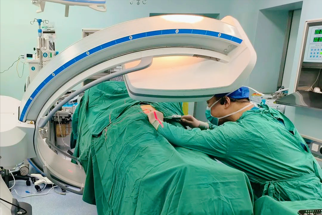 西安大兴医院4枚小螺钉精准“驾驭”复杂骨盆骨折