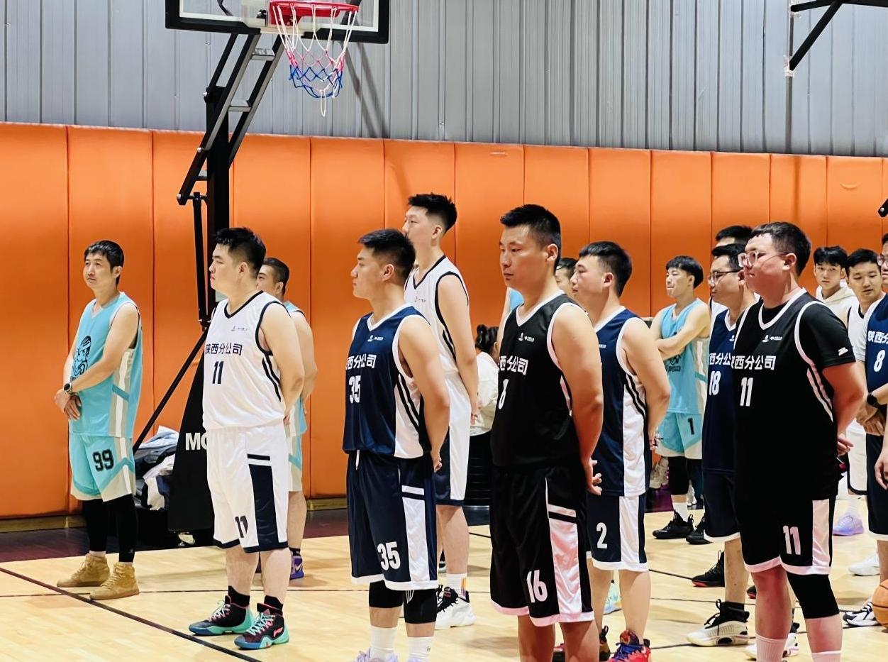 中冶天工北方公司和中国二冶陕西分公司联合开展“喜迎国庆·团结奋进”篮球友谊赛