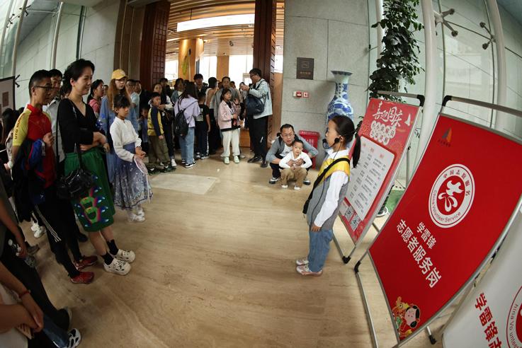 游客点赞小小讲解员