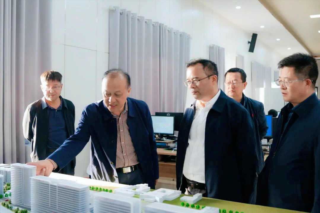 延安大学校长奚家米一行到西安大兴医院调研交流