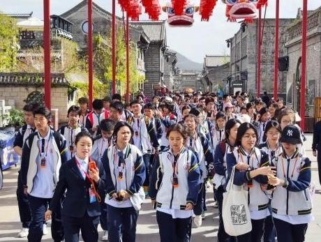 金延安红色旅游研学潮持续升温