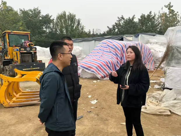 边督边改丨西安市生态环境局高新分局副局长宋蕾带队实地督导检查省生态环境保护督察信访投诉问题整改工作