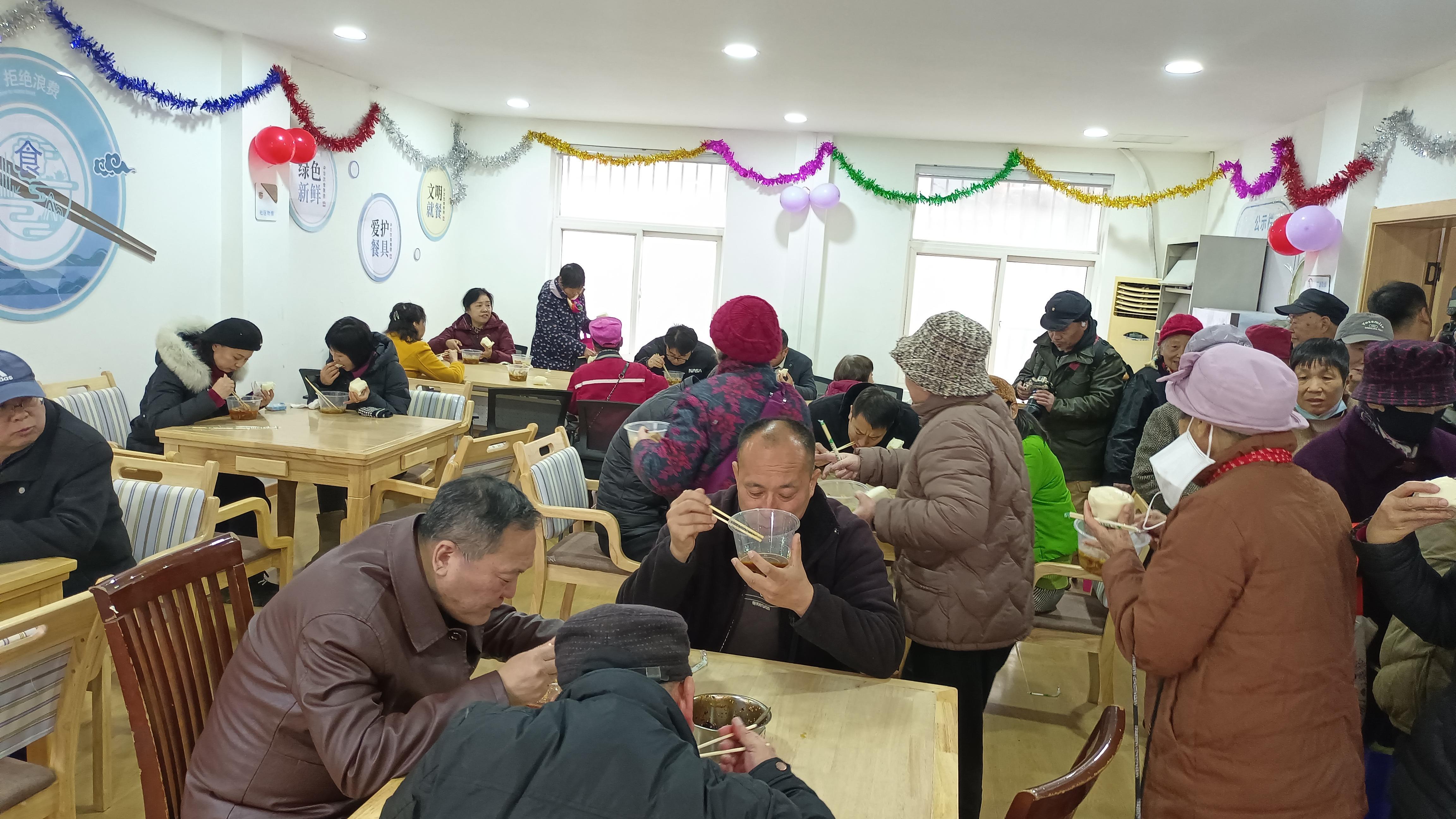 社区嵌入式服务 让“家门口”的幸福触手可及