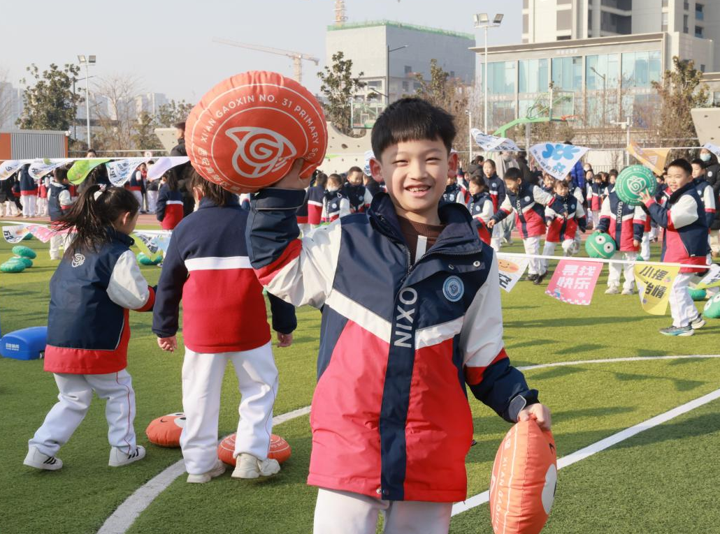 枕头大战嗨翻西安高新区第三十一小学校园，心理节活动圆满落幕