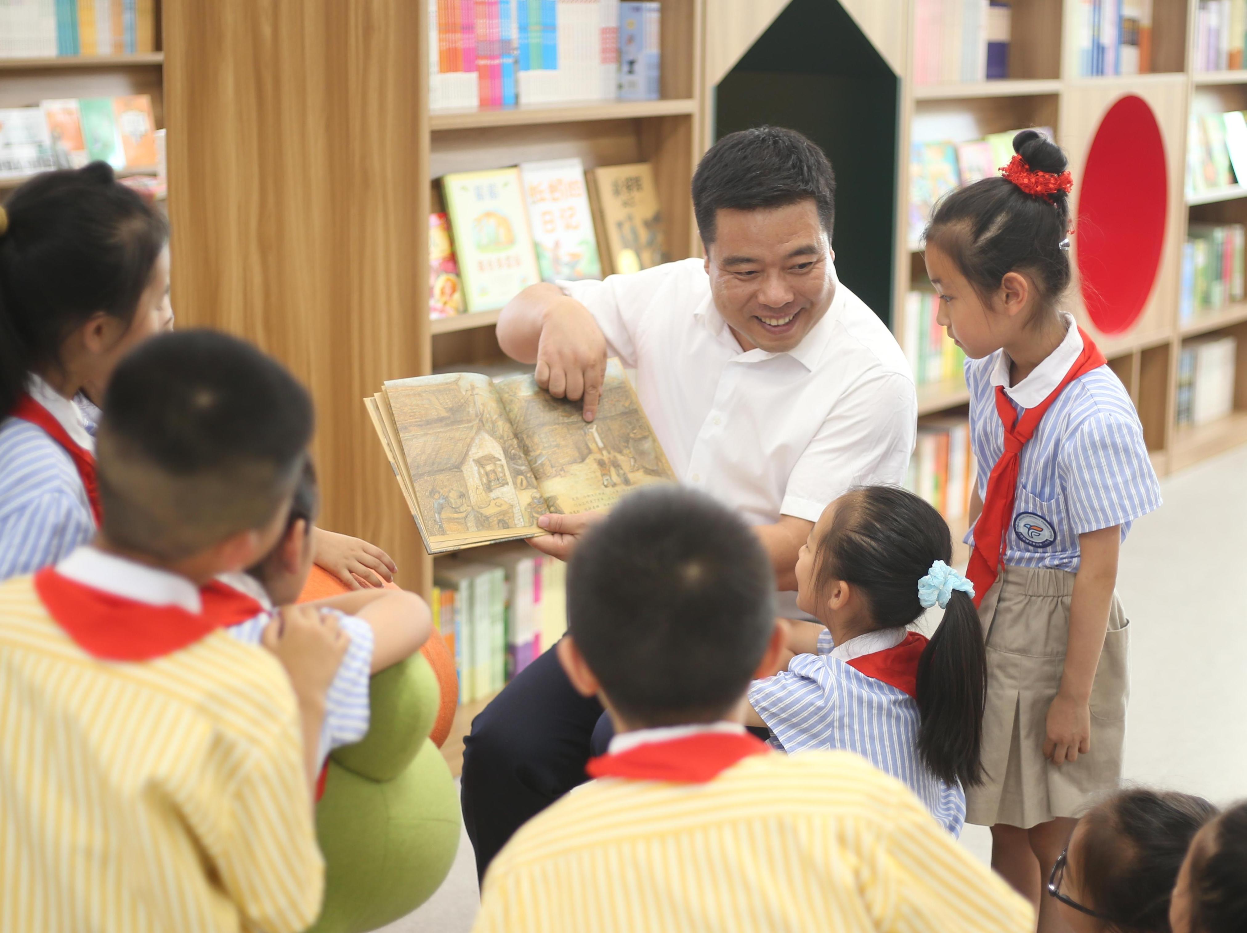 践行教育家精神——身边的好学校丨西咸新区沣西新城文教园第一小学：让学校成为孩子们一生中到过的最美好的地方