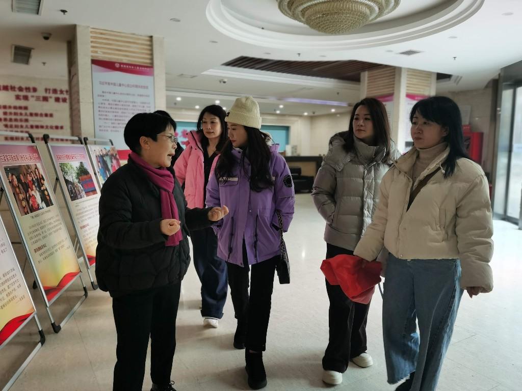 西安温州商会妇委会为“红凤工程”捐款2万元，资助困难女大学生助学