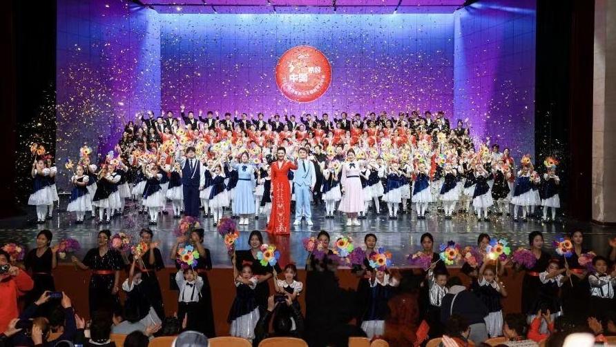 灯火里的中国——2025陕西省群众合唱新年音乐会成功举办