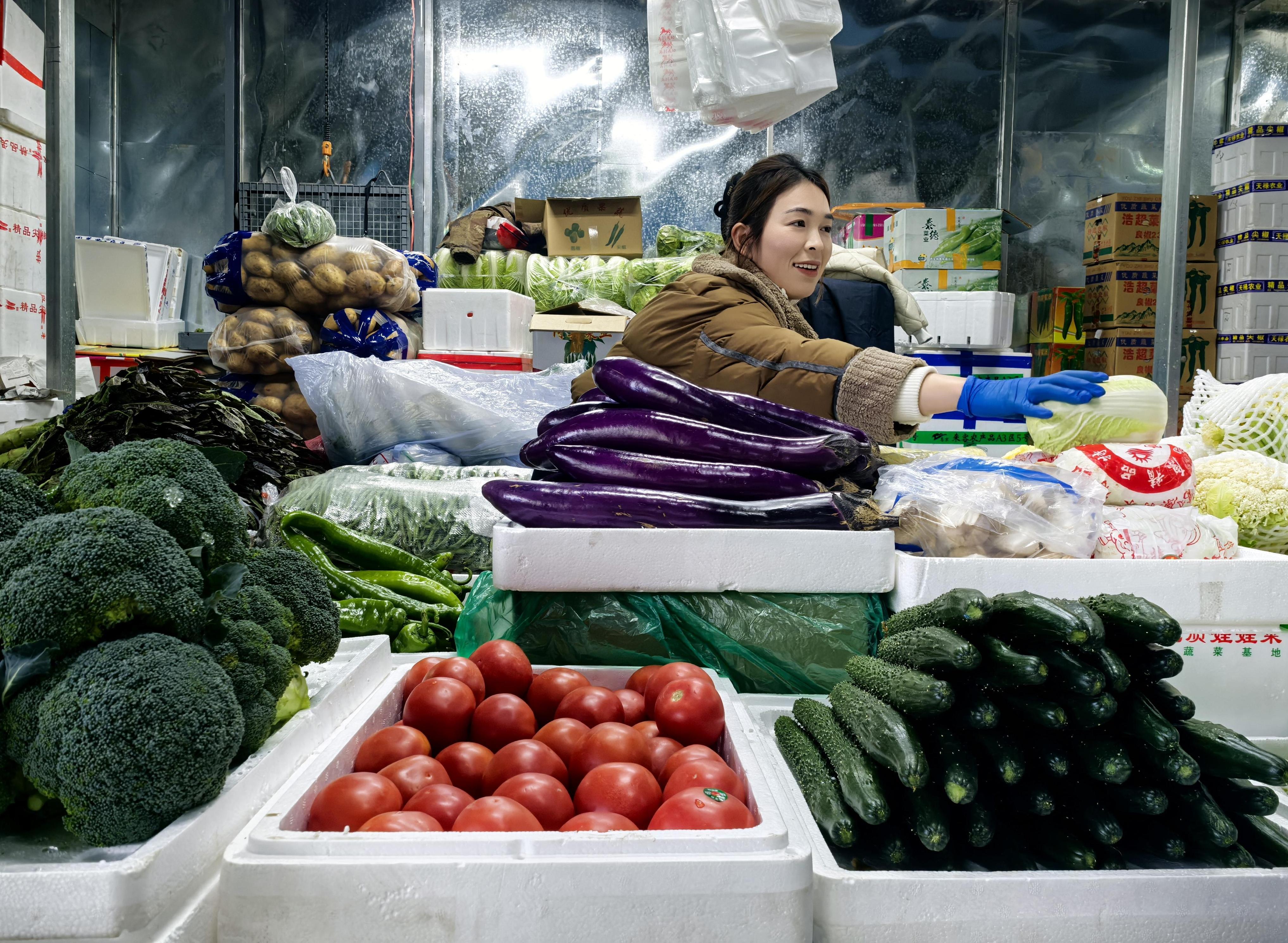 民生记者看大年①蔬菜价格稳定 供应充足