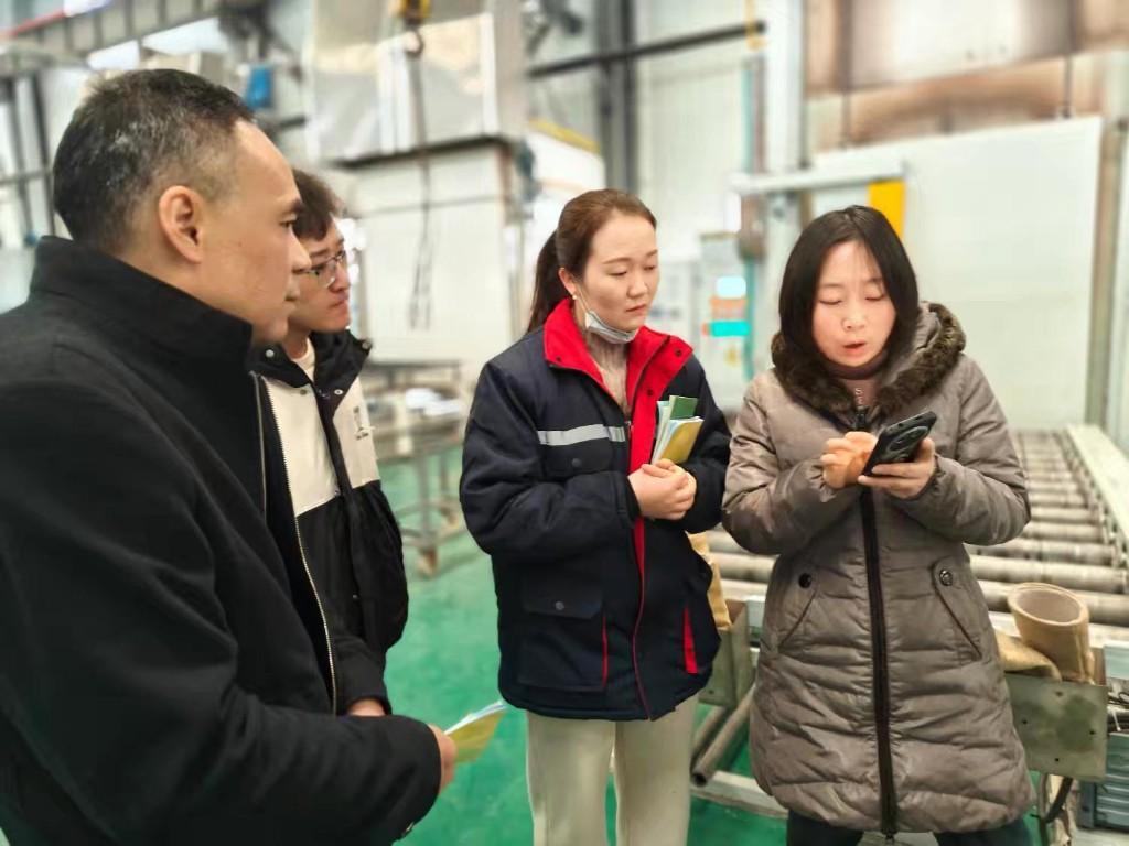 送法入企 助力绿色发展