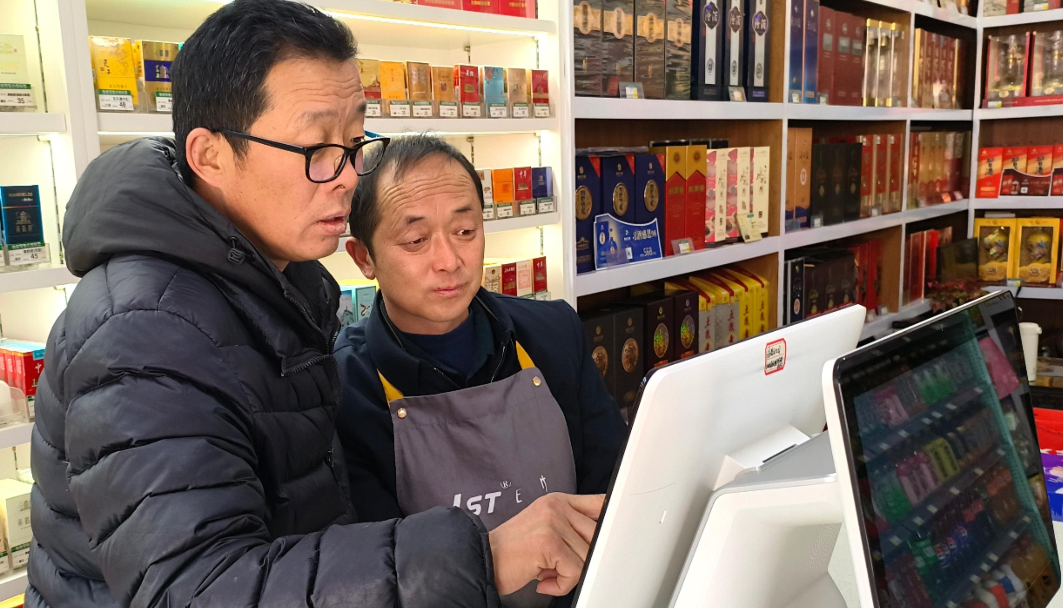 用心用情办实事 贴心服务暖人心