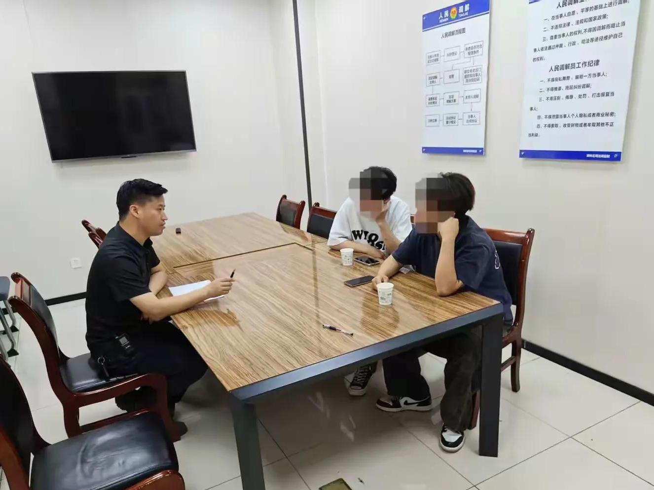 温情调解化纠纷 法理交融护和谐