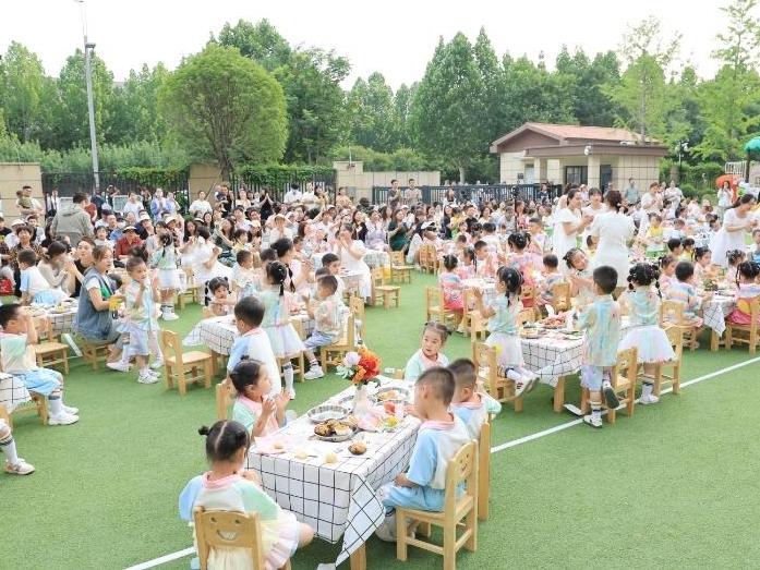 陆港四幼六一盛会：传统文化与童趣的交织