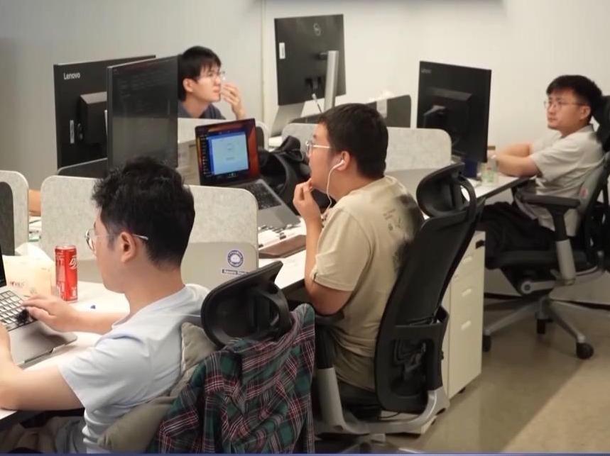 @高校毕业生 AI岗爆火 还有这些岗位在等你