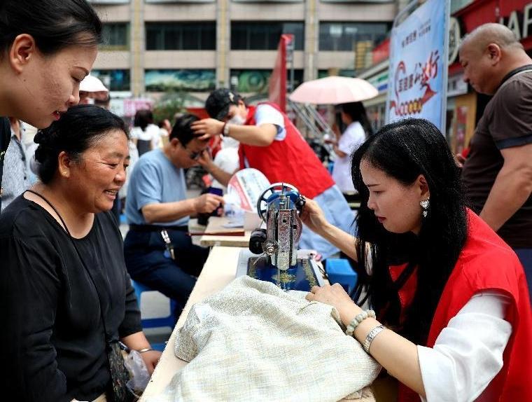 趣味体验+贴心服务！共绘邻里温情画卷