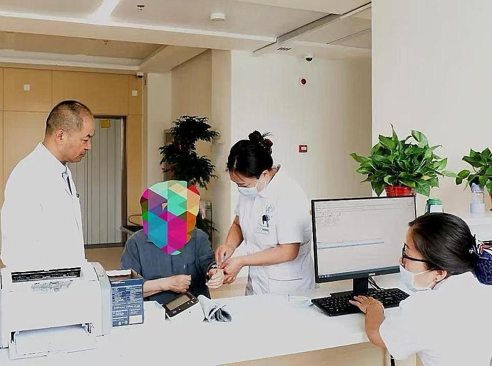 暖心！“老院区”焕发“新温度” 医护化身“临时家属”