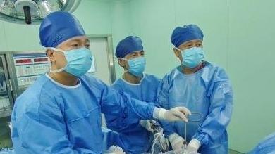 脏器180°翻转！多学科“左右互搏”突围“镜面人”手术