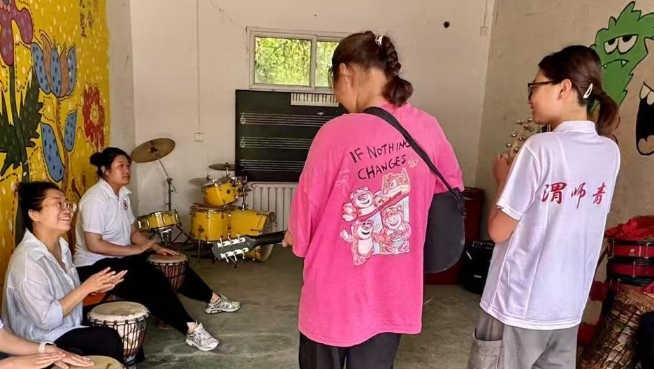 用“奥尔夫音乐疗法”点亮特殊儿童心灵