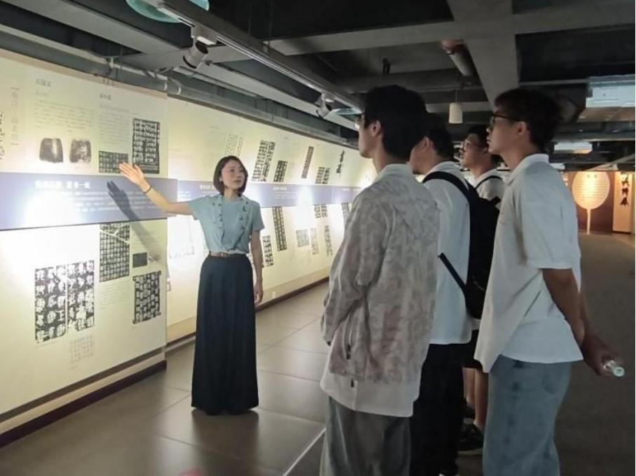 大学生暑期实践：笔墨印玺间的文化寻踪