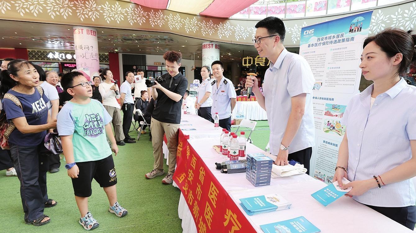 政策上门  服务入心
