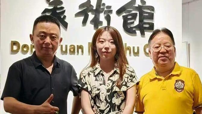 “什么是存在？”麻羽墨个人油画展西安开幕