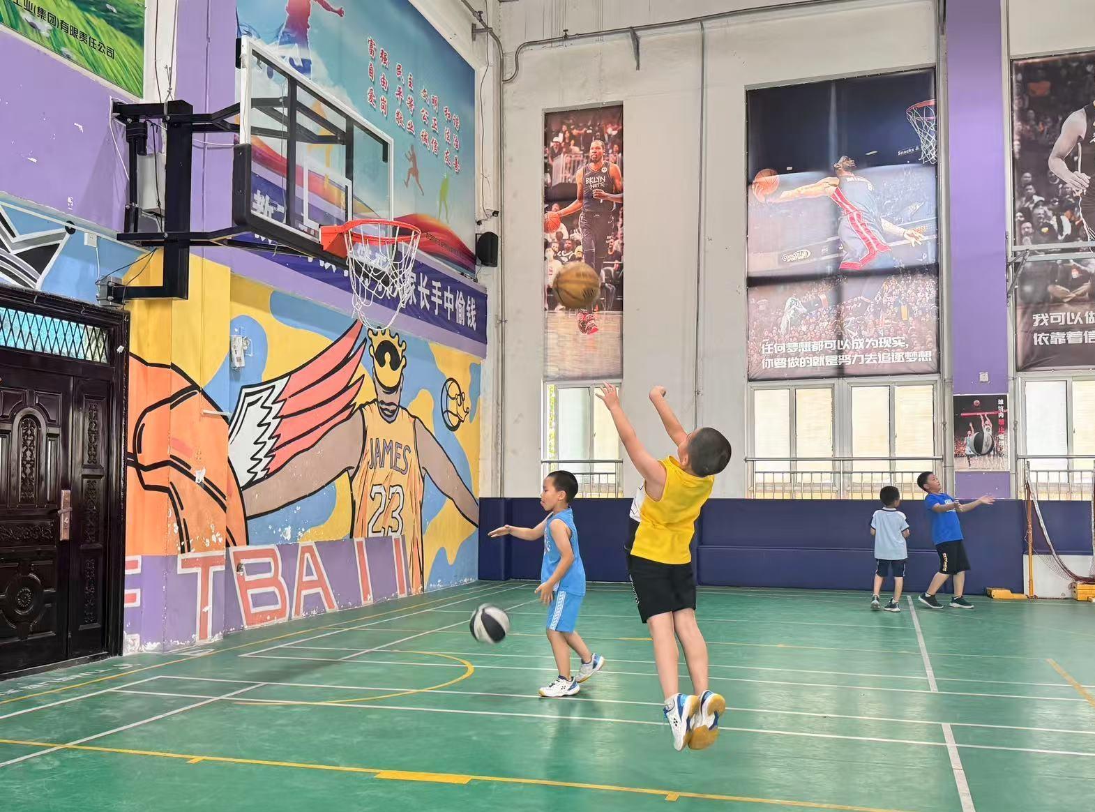 “社区兴趣班”点亮孩子暑期