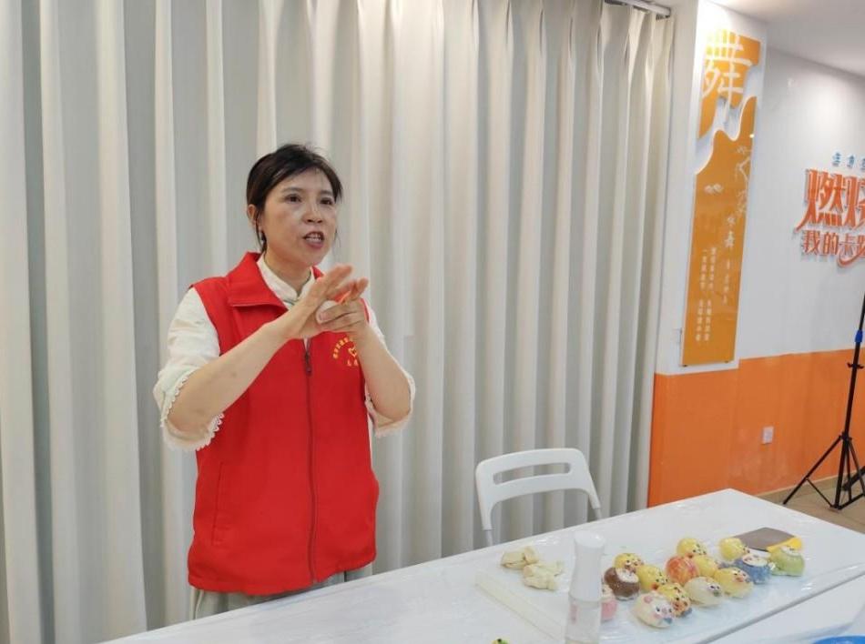 非遗花馍进社区，指尖传承里的温情与共治