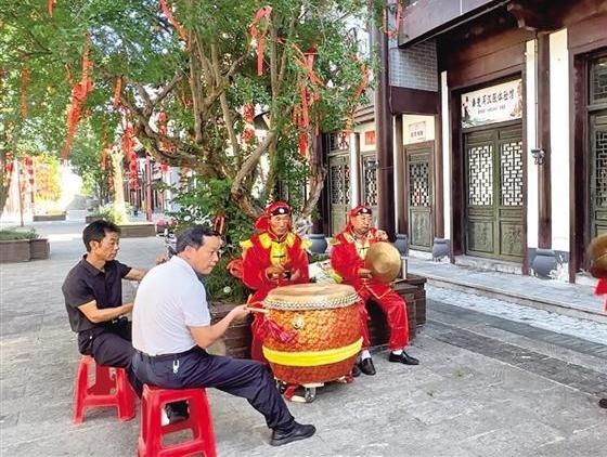 小镇故事多 文化气象新