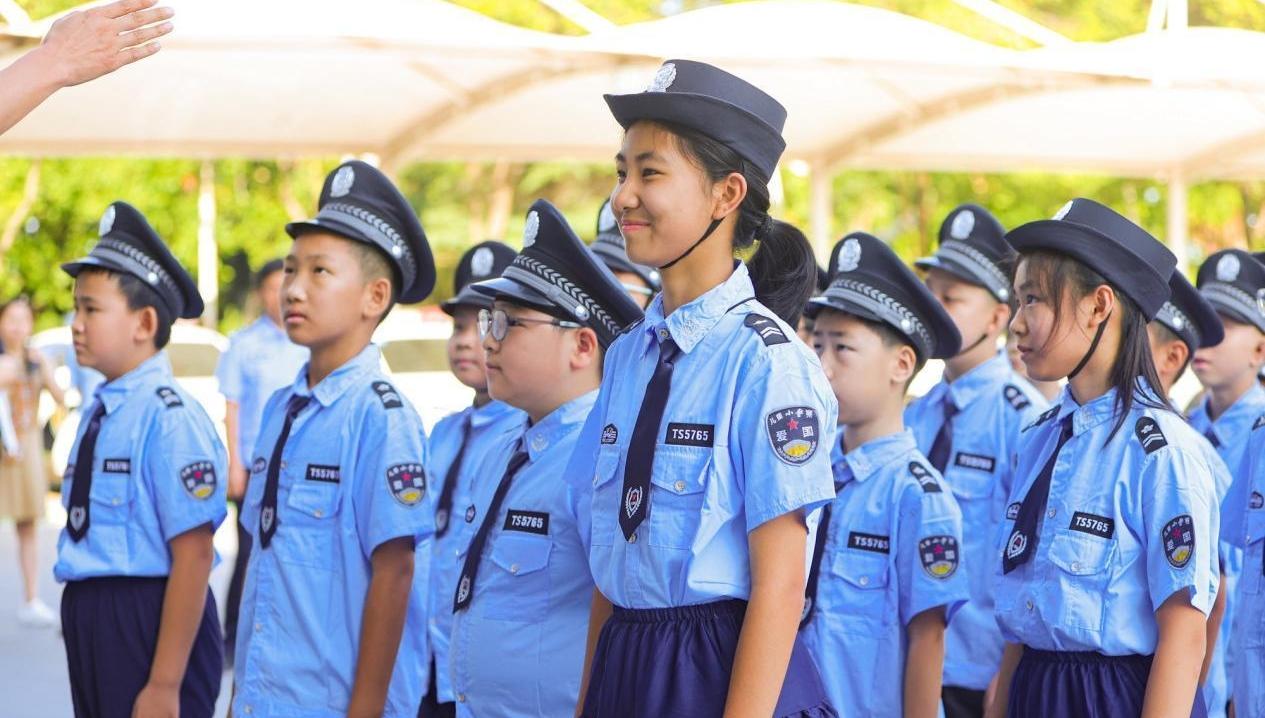 夏令营里的成长记：西安市公安局首届“小警察夏令营”活动圆满结束