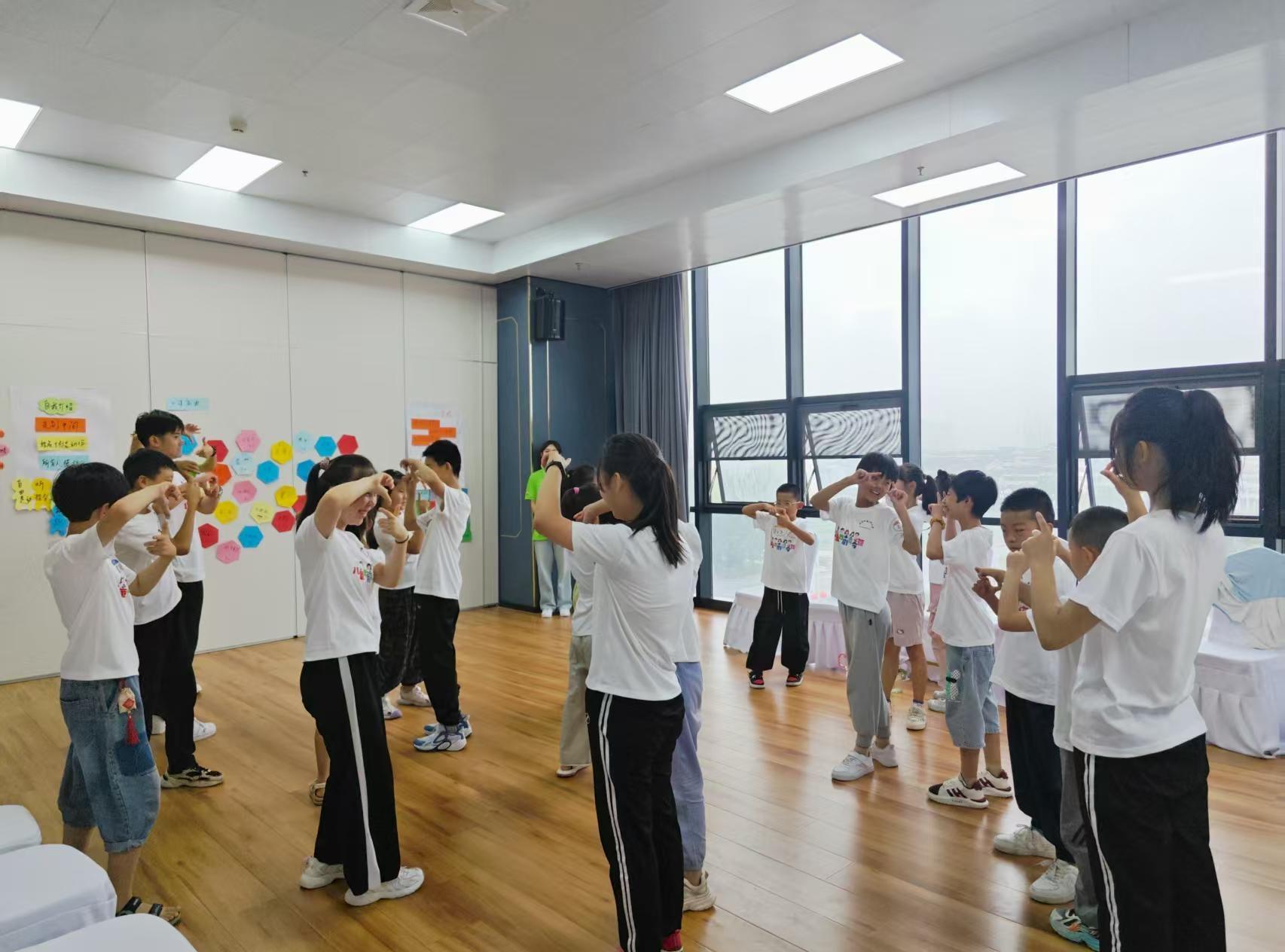 戏剧夏令营：用艺术为困境儿童搭建心灵成长舞台