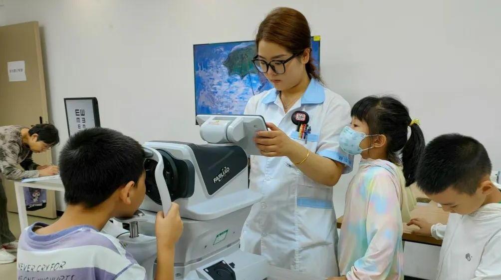 暖心开学礼！这个社区送出“护眼大礼包”，守护孩子“睛”彩未来