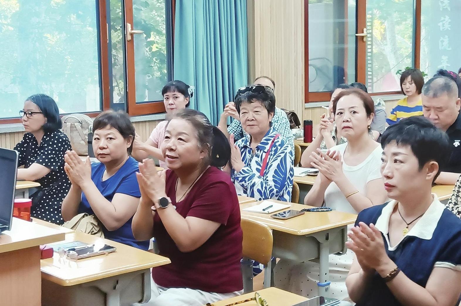 老年大学迎来“开学季”