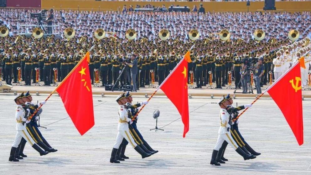 “中国排面”，怎么拍都是帅！