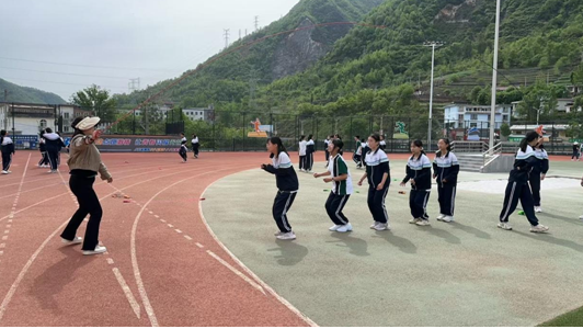 巩丽红：用挚爱书写教育答卷