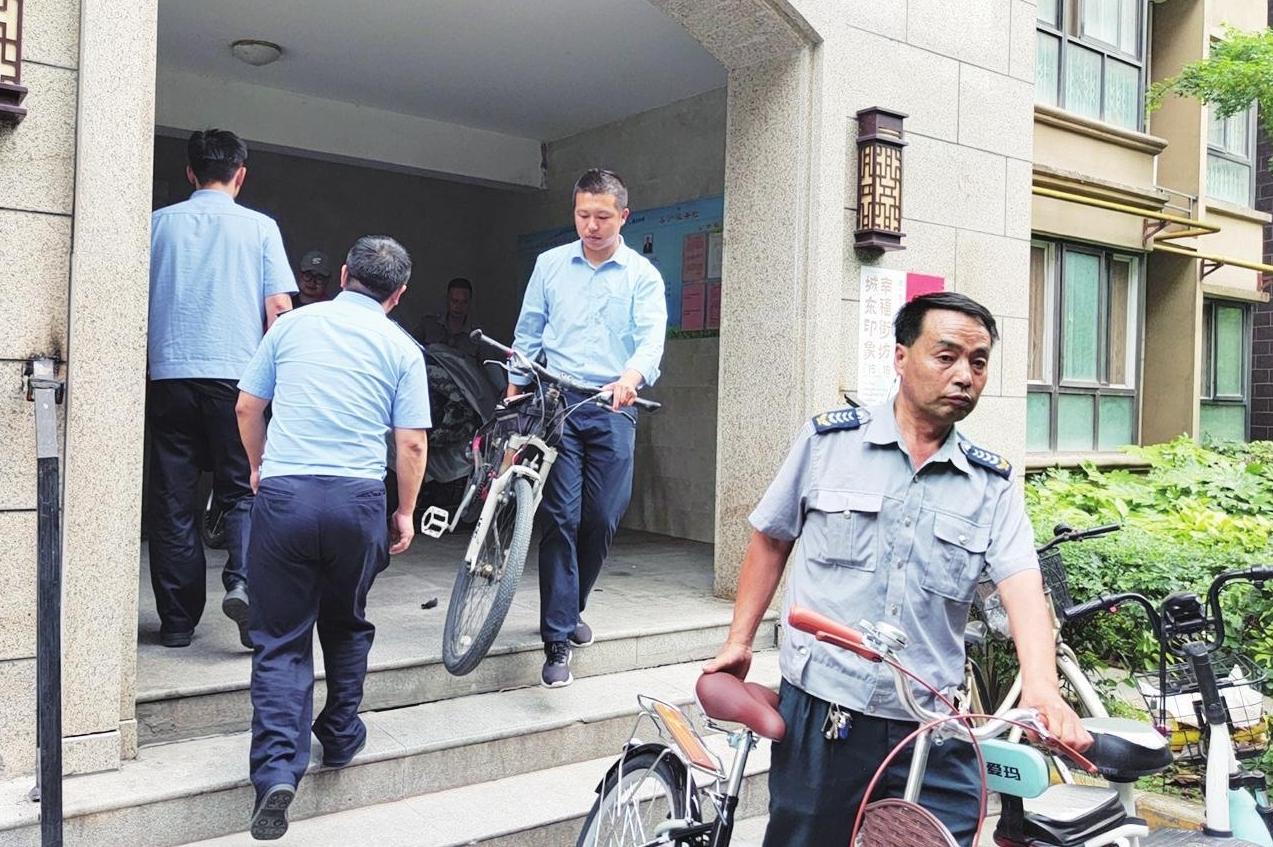 社区“警社共治”解民忧