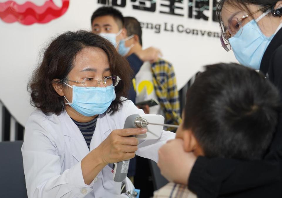 交大一附院“灯塔计划”2025榆林过敏性鼻炎专题义诊活动暖心开展