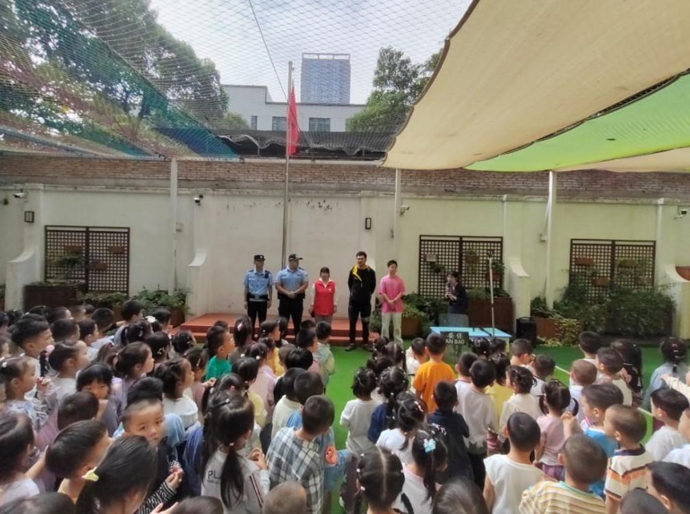 多方联动筑防线，安全演练护校园