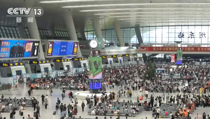 暖心、便民、智慧、精细……多样化服务保障百姓乐享假期顺畅出行