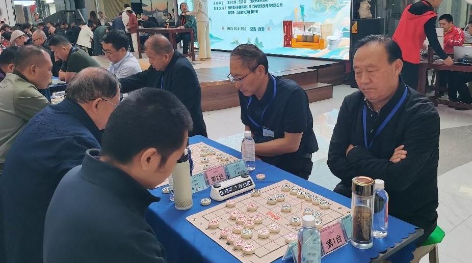西安市“汉唐杯”象棋公开赛精彩开赛