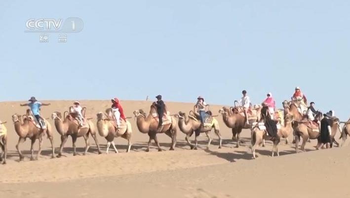 “传统文化+沉浸体验”点燃假日热情 多元化文旅场景激发消费热潮