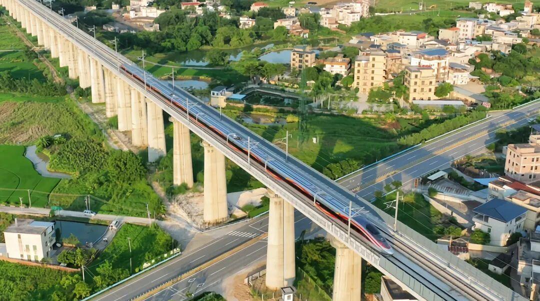 我的铁路风景｜非遗进车站，月饼传温情，旅途满是烟火气