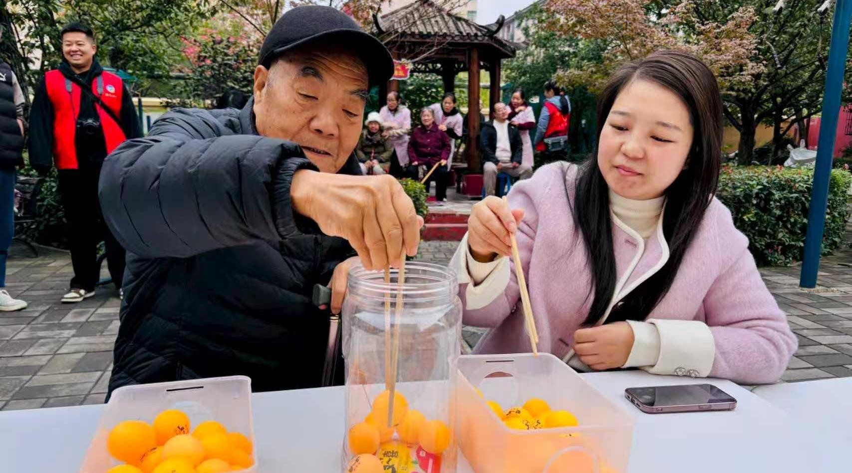 重陽暖意濃 服務暖人心