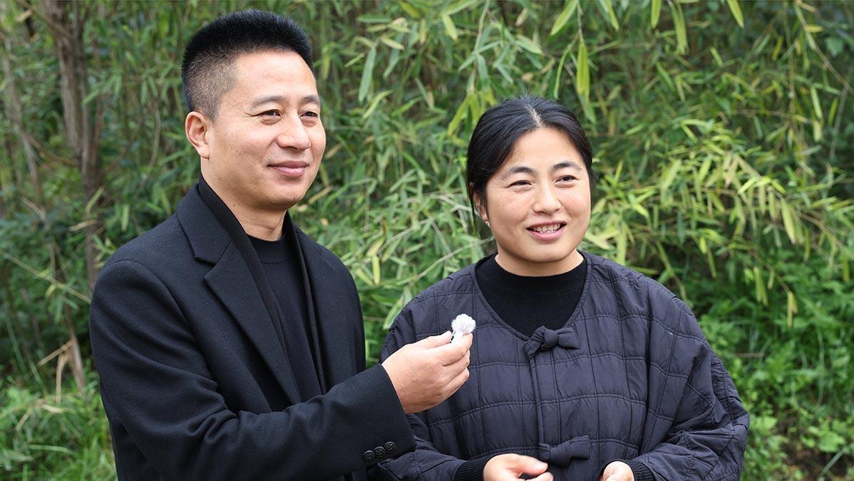 村里的“带货能手”把“网络流量”变成“兴村能量”