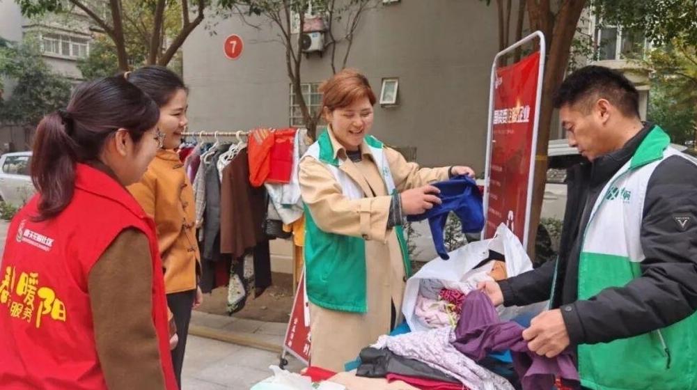 幸福在家门口升级！韦曲街道春天花园社区把“大礼包”送到居民心坎上