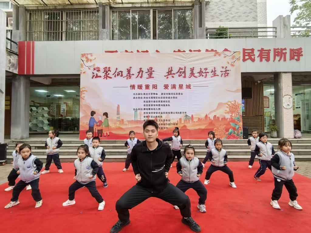 情暖重阳  世家星城这场敬老活动好暖