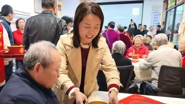 社区美好邻里服务中心开业 为“一老一小”筑就家门口的幸福港湾