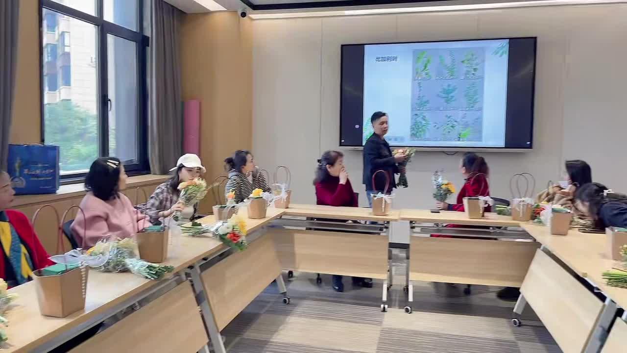 体验生活美感 感受节日温情