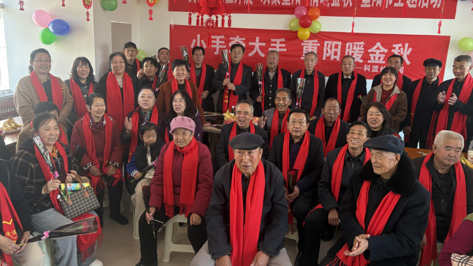 重阳暖邻！靖边民生路社区多彩活动共绘敬老同心圆