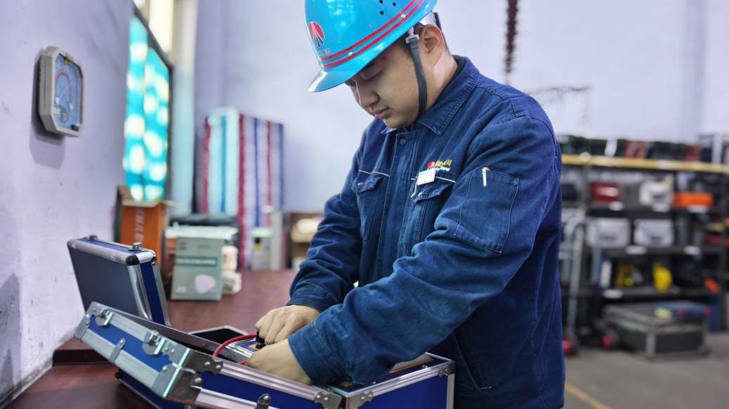 他们以青春奋斗书写陕钢集团龙钢公司电力能源保供的奋斗答卷