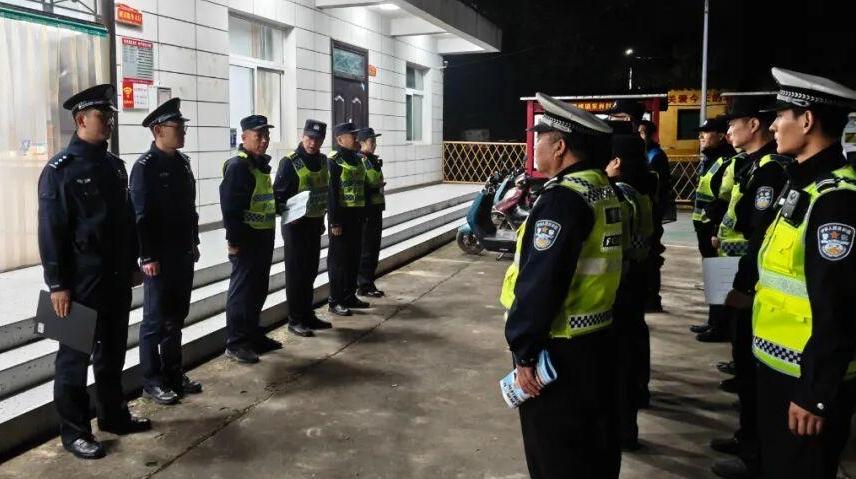 周至公安入户“三排查”走心走实 提升群众满意度见行见效